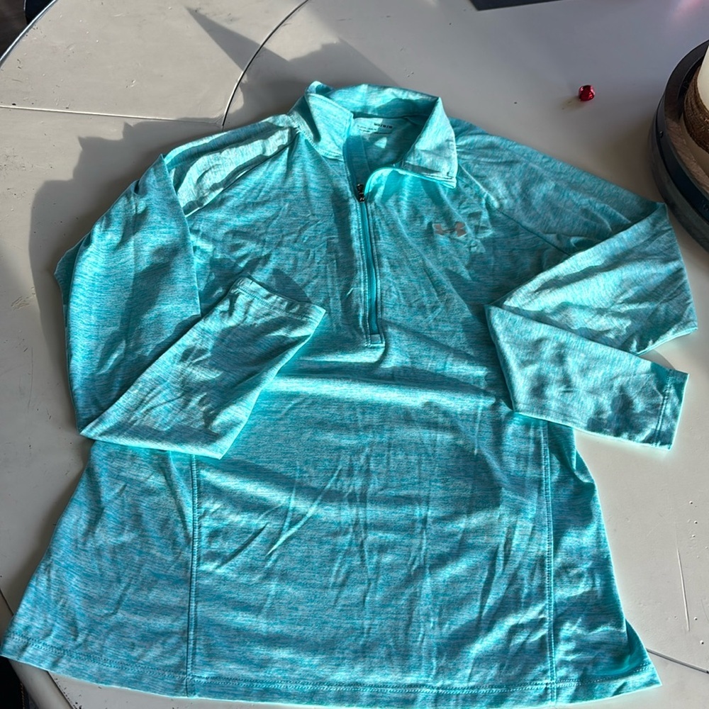 🌺Under Armour Women's Long Sleeve Tee - Light Blue